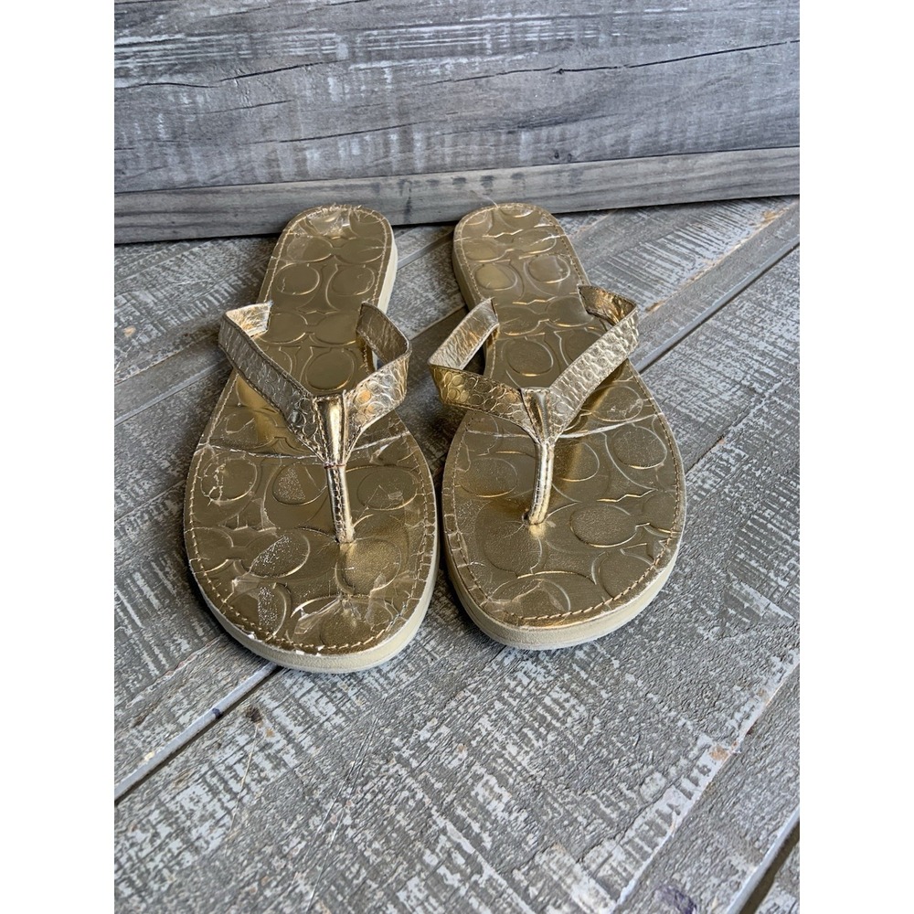 Coach Flip Flops Women's Size 7 Signature Pattern Gold Logo Y Strap Sandals